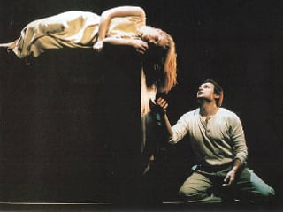 Alexia Cousin as Melisande & Simon Keenlyside as Pelleas in the 2000 production by the Grand Théâtre in Geneva Alexia Cousin as Melisande & Simon Keenlyside as Pelleas in the 2000 production by the Grand Théâtre in Geneva
