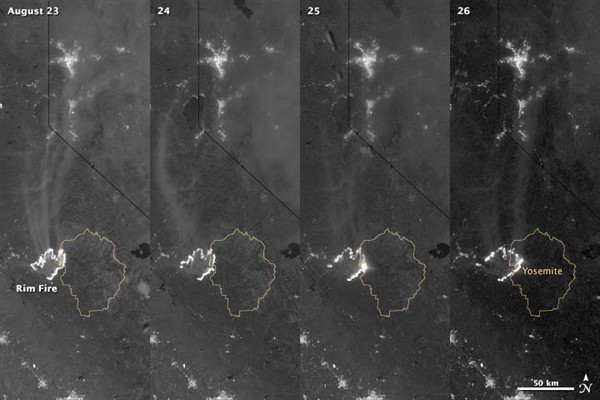 0827 Rim Fire Growth - Satellite Photos