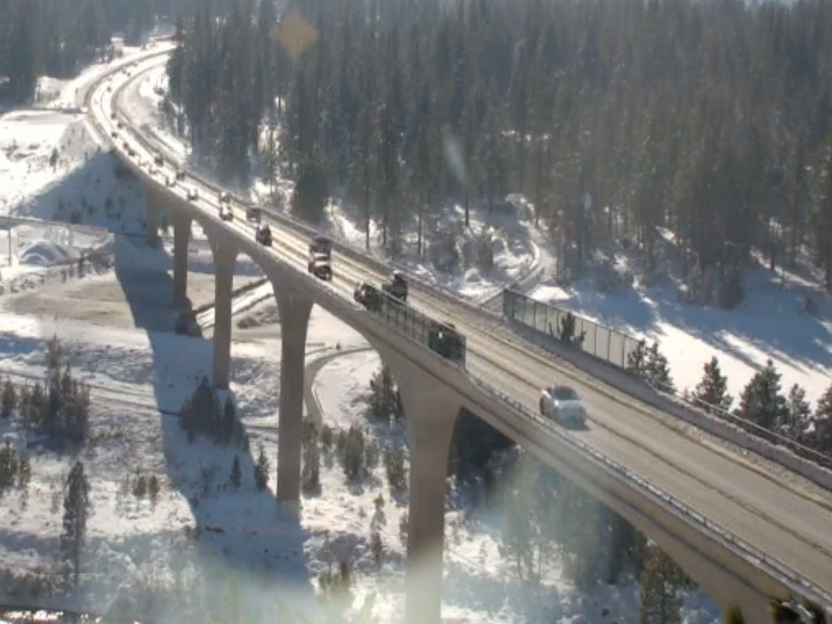 Vehicles drive over the  Highway 267 bypass in Truckee Dec. 21, 2021, before a major winter storm passes through the region.
