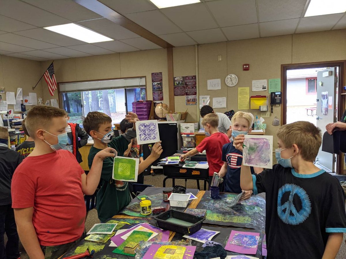 A print-making class at Pine Ridge Elementary.