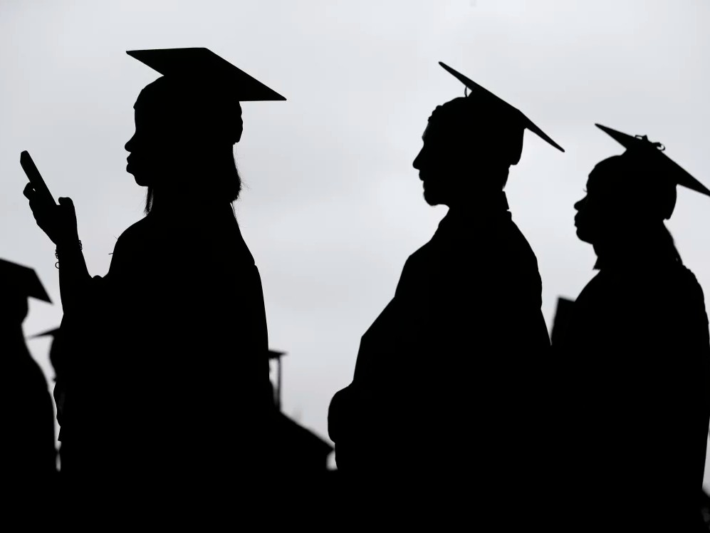 After weeks of testing the application, the U.S. Department of Education released this cycle's FAFSA form on Thursday.