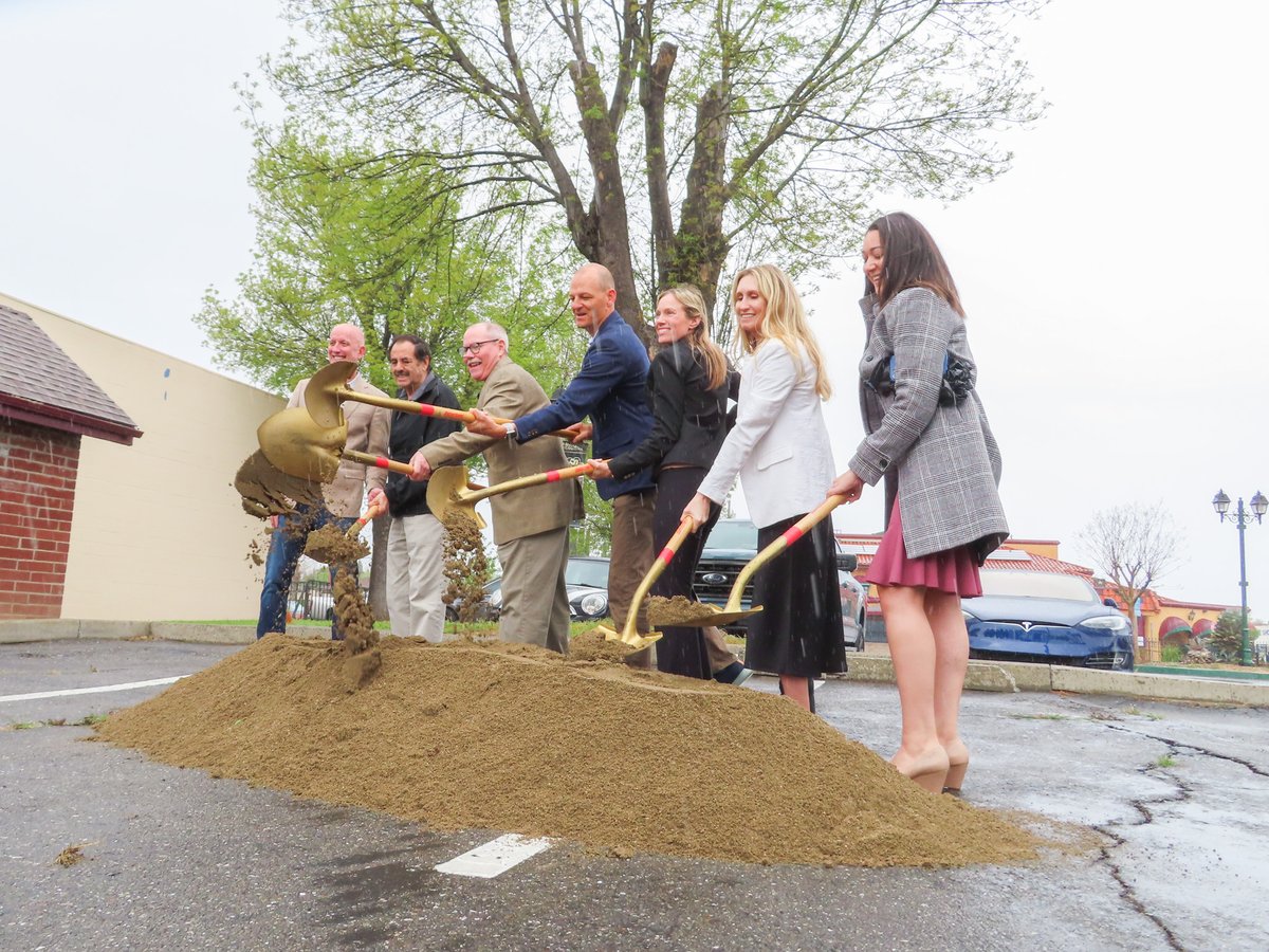 Local elected officials and project stakeholders during a groundbreaking ceremony for the Franklin Boulevard Complete Streets Project Thursday, March 27, 2025 at the El Novillero parking lot at 4314 Franklin Boulevard in Sacramento.