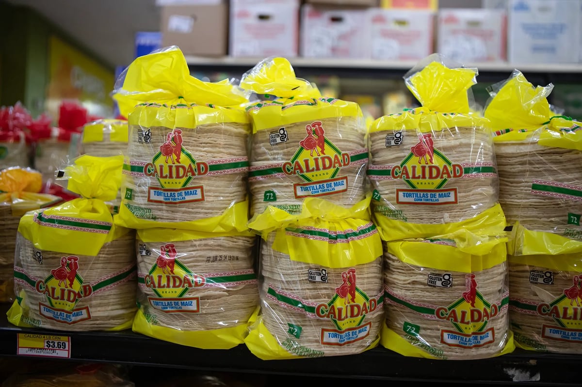 A new California law meant to improve infant health will require most tortilla makers to include folic acid in their products.