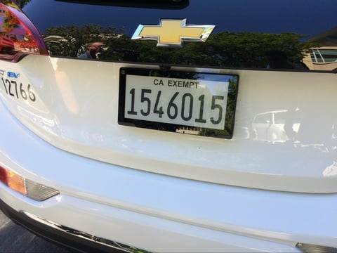 This rear digital license plate cost the City of Sacramento $299 as part of a special fleet rate. Reviver Auto is charging individual drivers $699.
