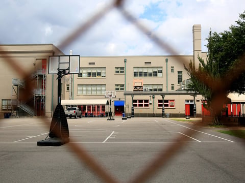 A school closed due to the COVID-19 epidemic in New Orleans.