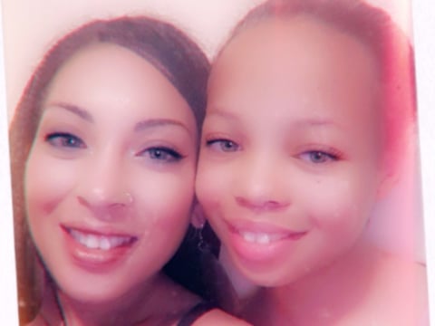 Jenes Carter, left, and her daughter Komaya