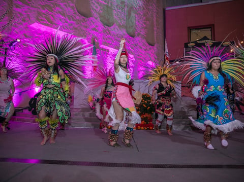 Add your own remembrances to the community altar, enjoy ceremonial blessings and live salsa, and explore “Recuerdos Ilustrados: Día de los Muertos 2025” at the California Museum’s Día de los Muertos Fiesta.