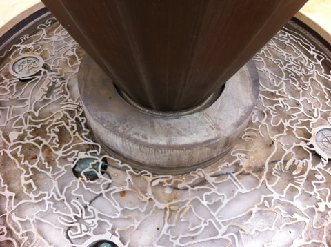 The City fountains are dry and have been since May.  This one is at City Hall.