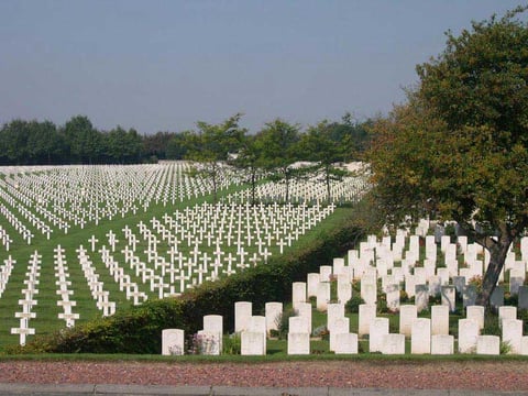 British and French World War I cemeteries at Targette, France