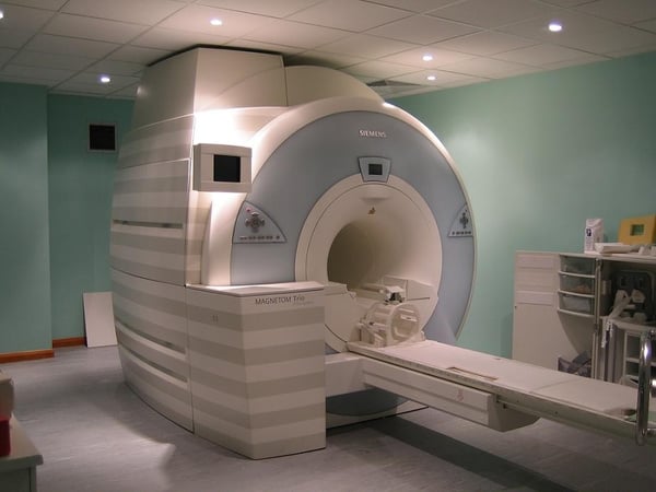 An fMRI machine