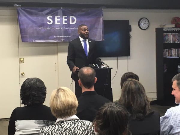 Stockton Mayor Micheal Tubbs announces the SEED program, guaranteeing basic income for some residents.