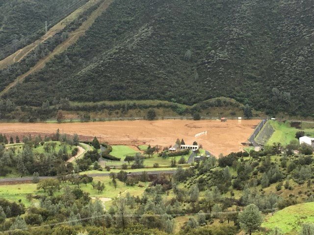 Operators of the Moccasin Creek Dam issued an "imminent failure" warning Thursday.