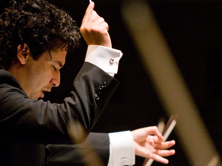 Conductor Andrés Orozco-Estrada | photo: Werner Kmetitsch