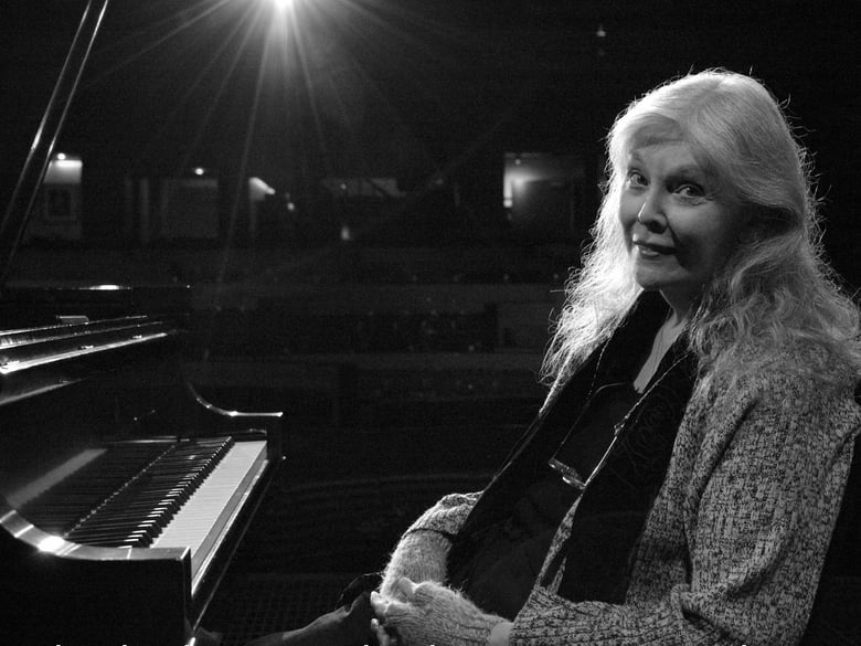 Jazz pianist Jessica Williams passed away March 12 at the age of 73, leaving behind a lasting impact on Sacramento and its jazz legacy.