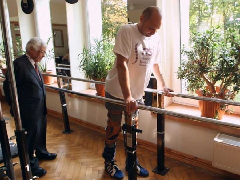 Darek Fidyka was paralyzed in 2010 from the chest down. He now can walk using a frame thanks to treatment using olfactory ensheathing cells.