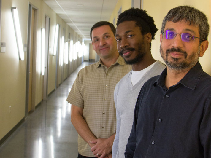 Chris Kello (left), Butovens Médé (middle) and Ramesh Balasubramaniam (right) have found a new way to analyze animal sounds, human speech and music.