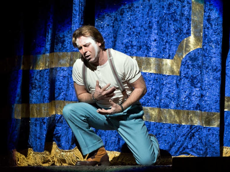 Roberto Alagna as Canio in "Pagliacci." Photo: Marty Sohl/Metropolitan Opera