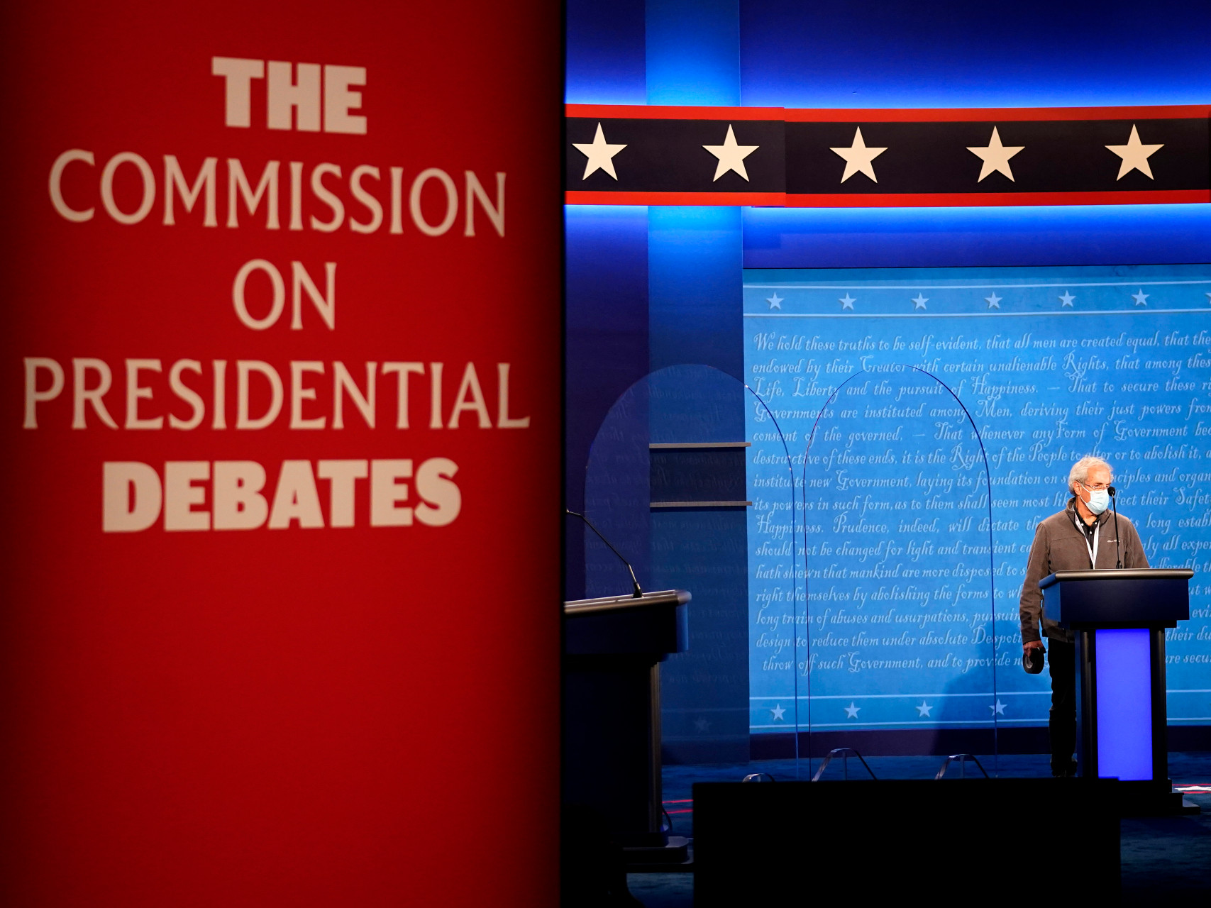 Previewing The Final Presidential Debate / Measuring Public Trust In Government photo