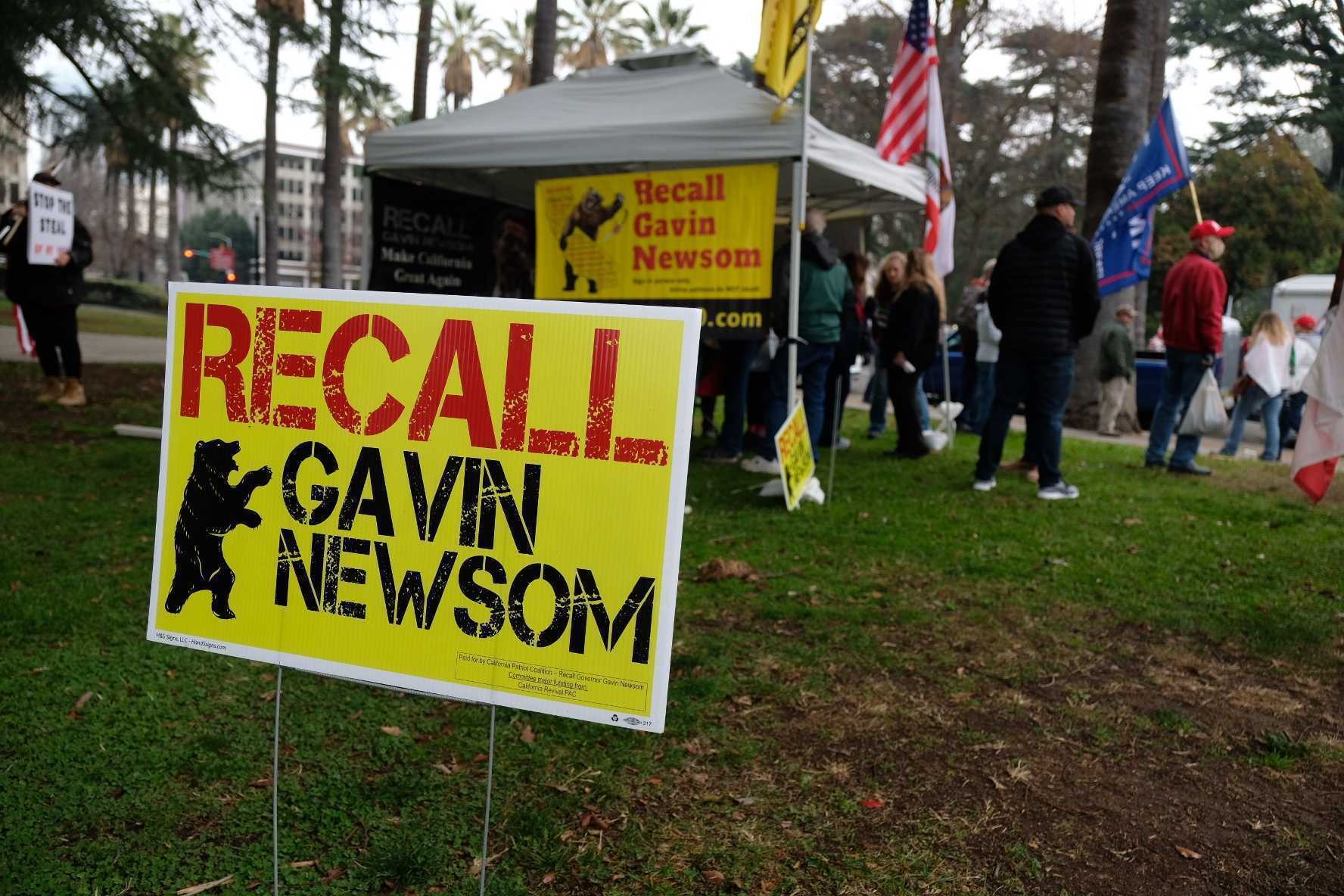 Are California leaders linked to memories of militias and QAnon that is far to the right?  We have factually checked the demands of Governor Gavin Newsom.