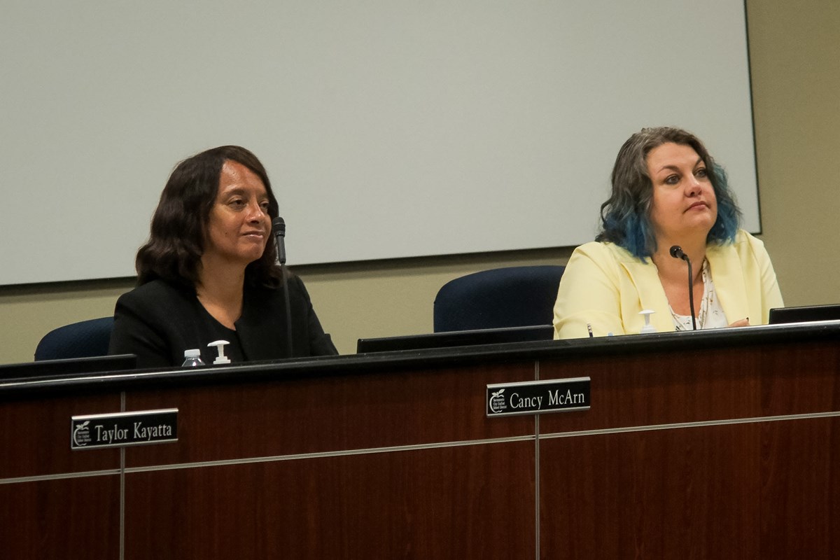 Board president Tara Jeane (right) and the district superintendent Cancy McArn (left) sit in chambers at the Sacramento City Unified School District&rsquo;s education board meeting on May 7, 2026.