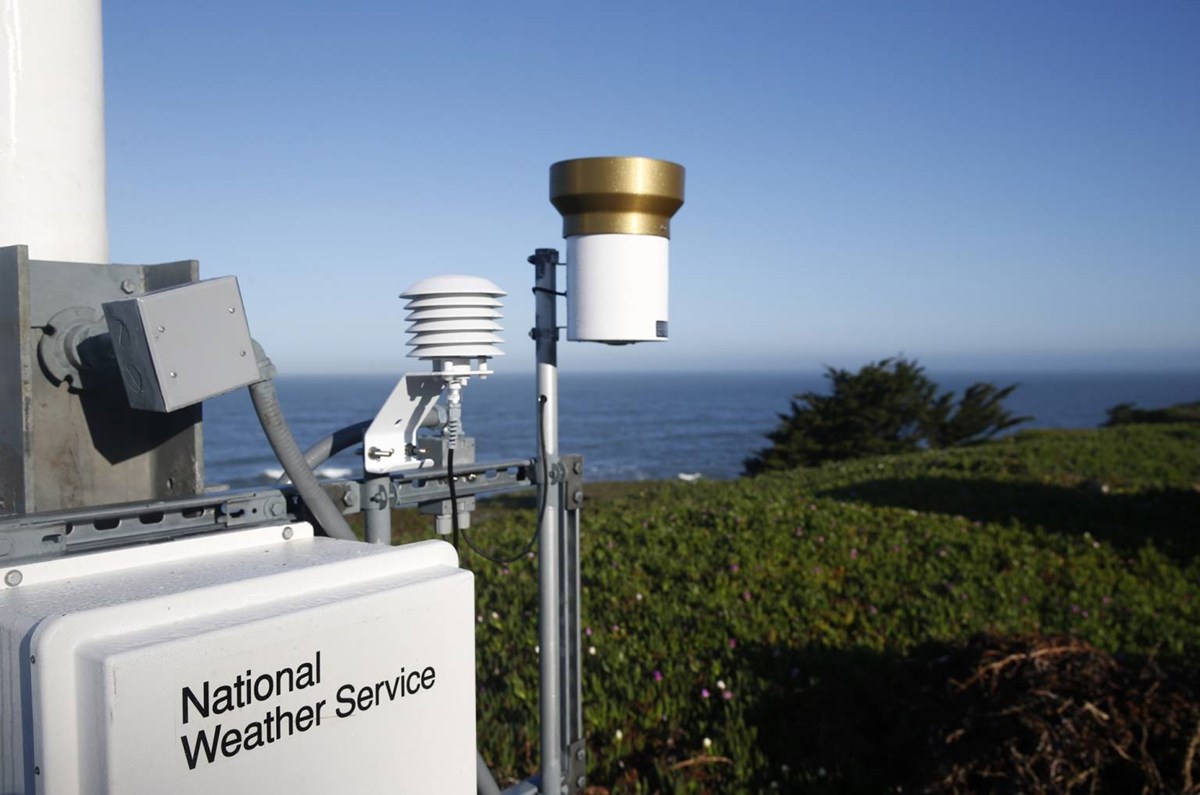 An automated National Weather Service weather station collects data on a bluff overlooking the Pacific Ocean in Montara, California, on April 5, 2016.