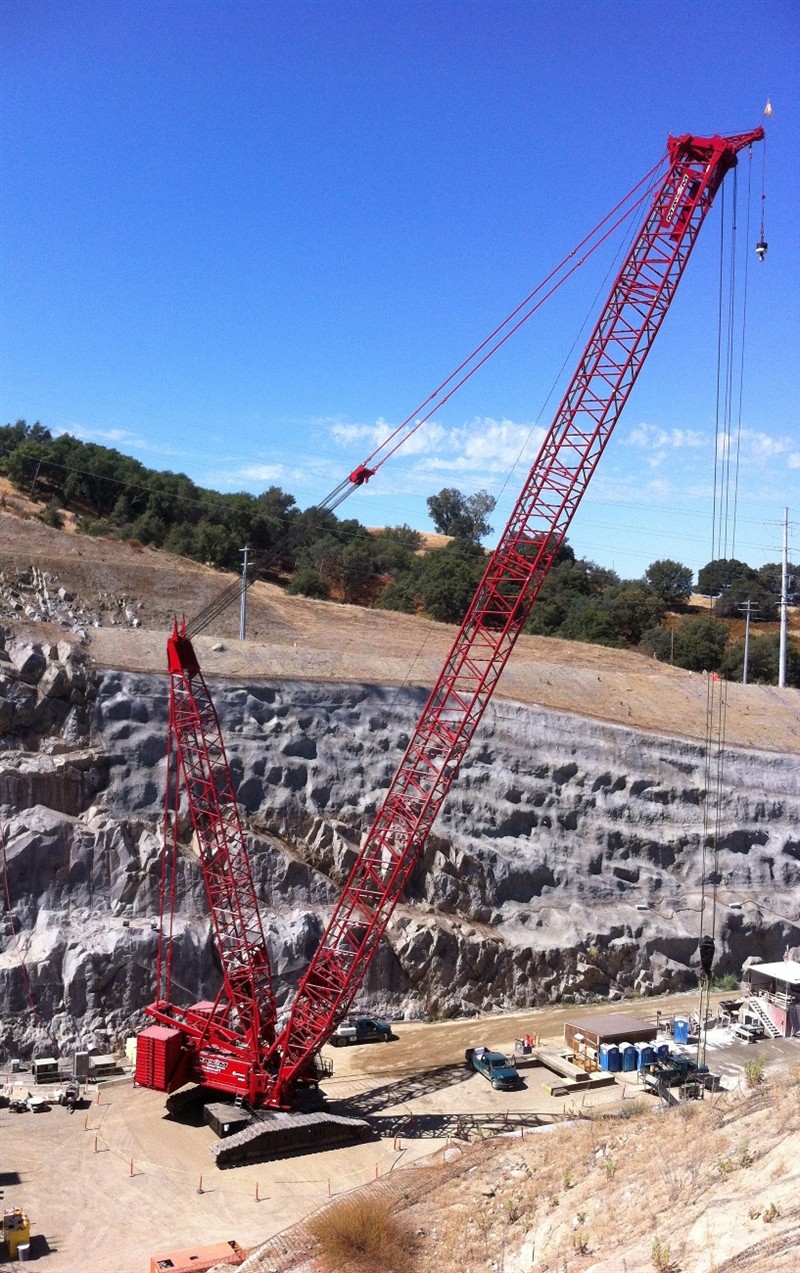 0711 bm dam crane